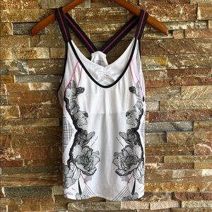 Lucky in Love Tank Built in Sports Bra Tennis Pickleball Run Pilates Small 4-6